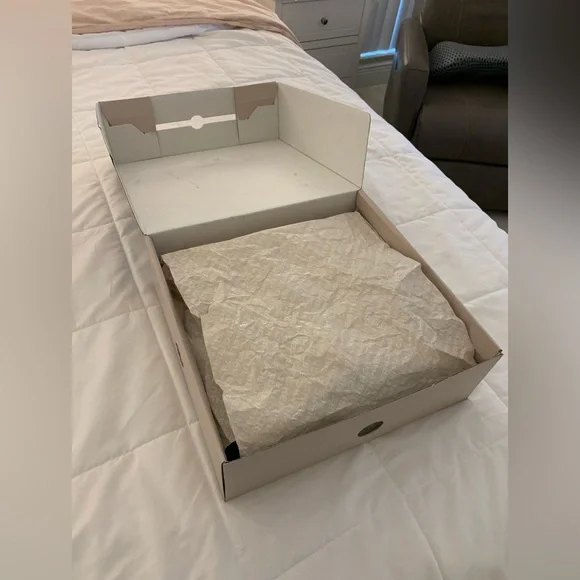 Marc Fisher Black Ankle Boots NEW IN BOX! 9 1/2, never worn, 4 inch heel. - Picture 14 of 15